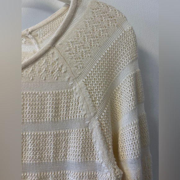 Tommy Bahama Cotton Blend Knit Lightweight Sweater size Small - Picture 2 of 6